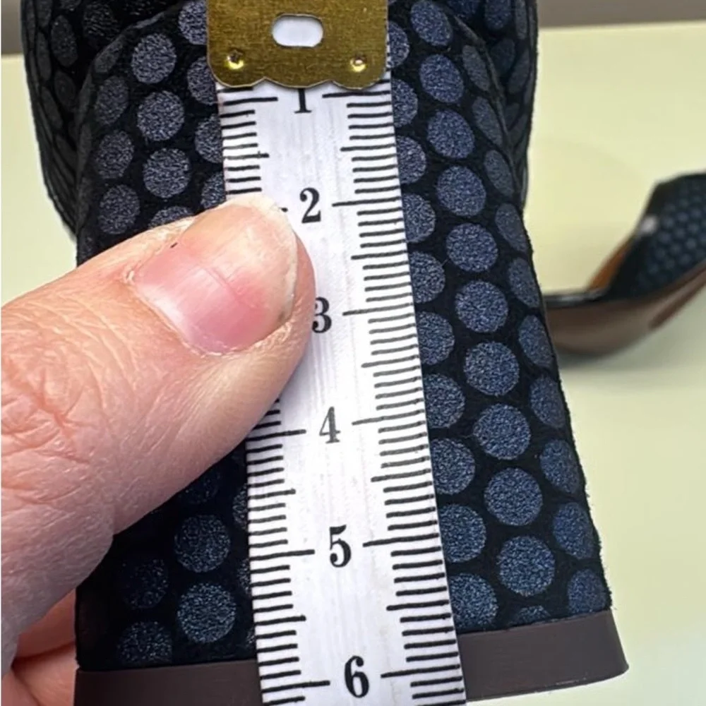 Chie Mihara Navy Polka Dot Mary Jane Block Heels - Picture 4 of 5